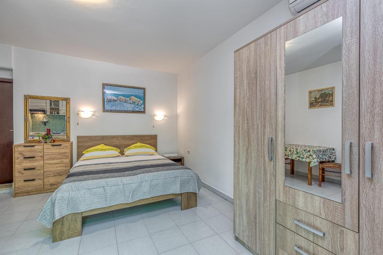 Apartments Bastovanovic Rovinj Extérieur photo